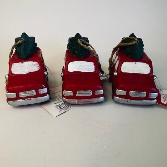 T J Maxx Merry & Bright 3 Red Ceramic Station Wagon w/Tree Ornament Light Up - Picture 2 of 13